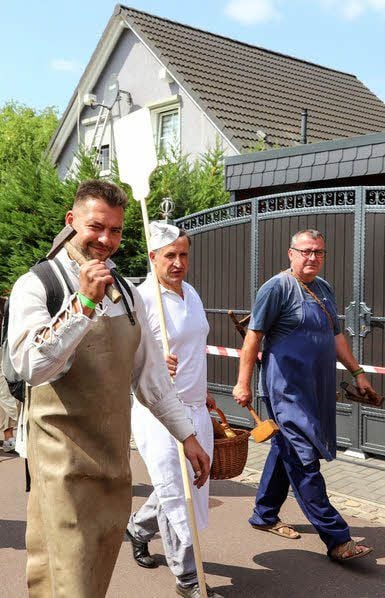 Der historische Teil des Festumzuges mit dem Handwerk