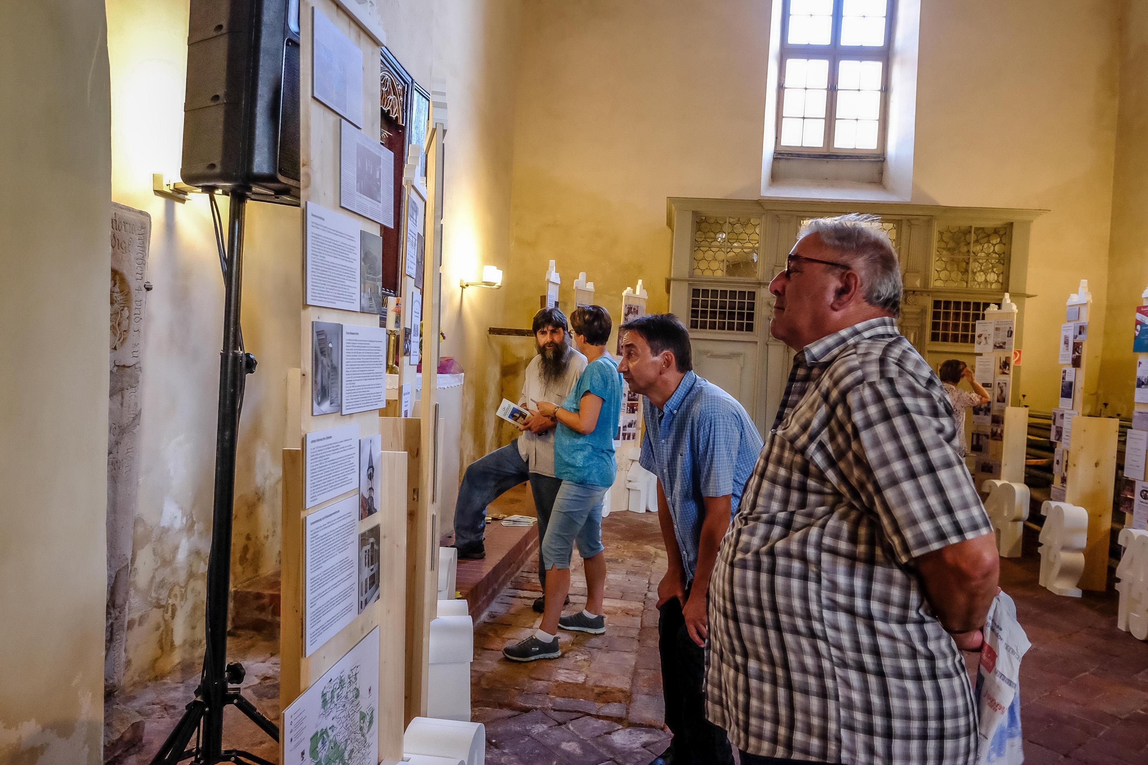 In der Kirche in Gräfenhainichen kann bis Ende September die Ausstellung über die Kirche Polbitz besichtigt werden.