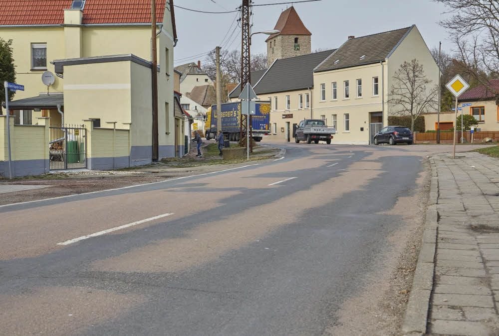 Noch ist in der Richard-Kupsch-Straße in Beesenlaublingen alles ruhig, aber bald rücken hier die Baumaschinen an.