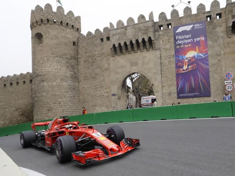Sebastian Vettel muss sich beim Qualifying in Baku auf starke Konkurrenz gefasst machen. Foto: Luca Bruno