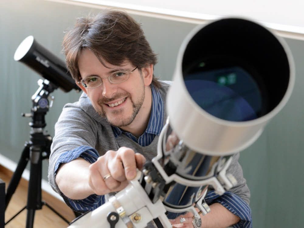 Dirk Schlesier ist der Leiter des Planetariums.