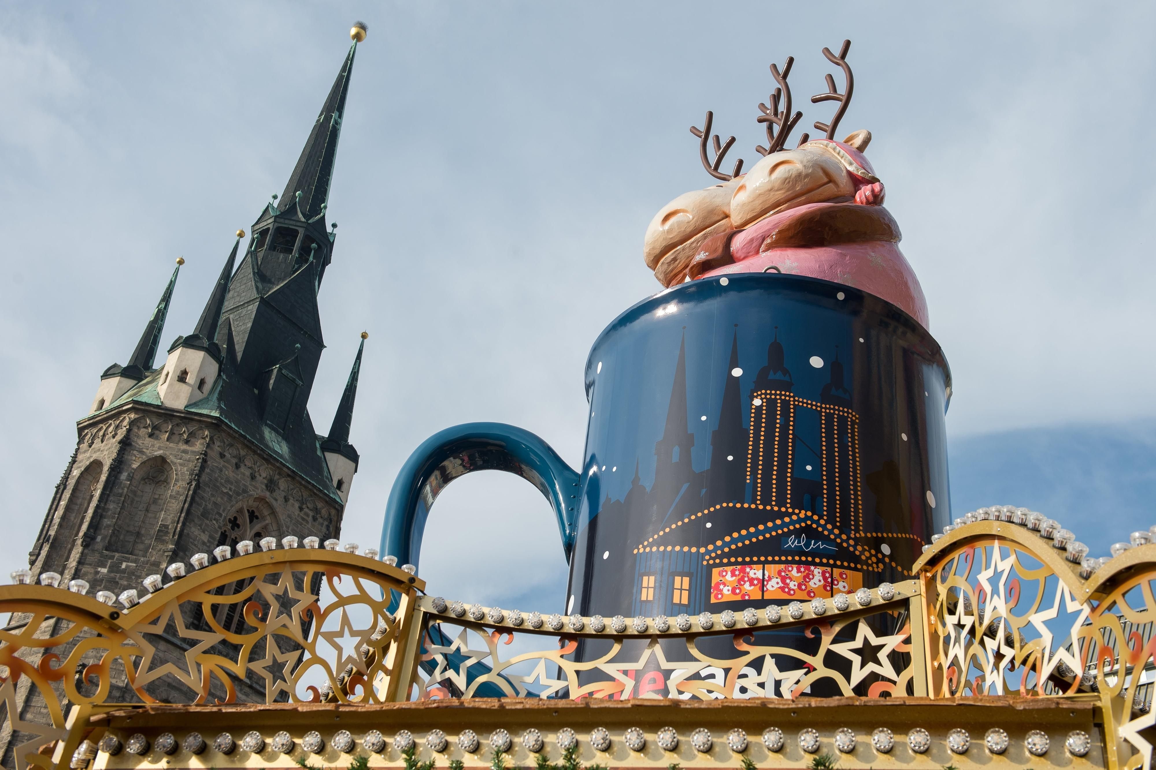 Glühweinstand auf Halleschen Weihnachtsmarkt.