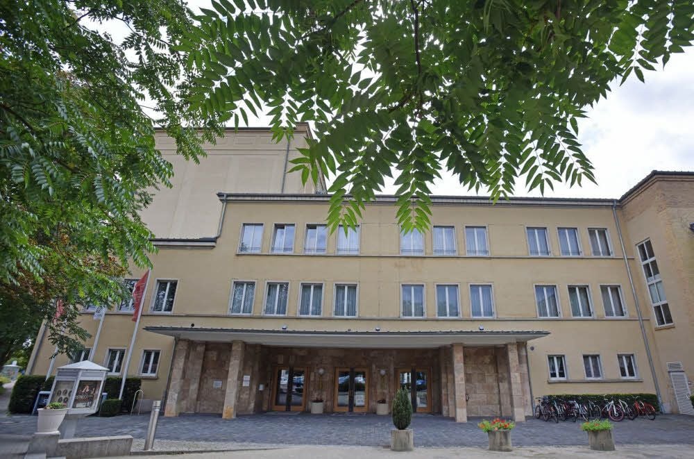 Das Kulturhaus in Wolfen wird 90 Jahre alt. Das wird drinnen und draußen drei Tage lang gefeiert.