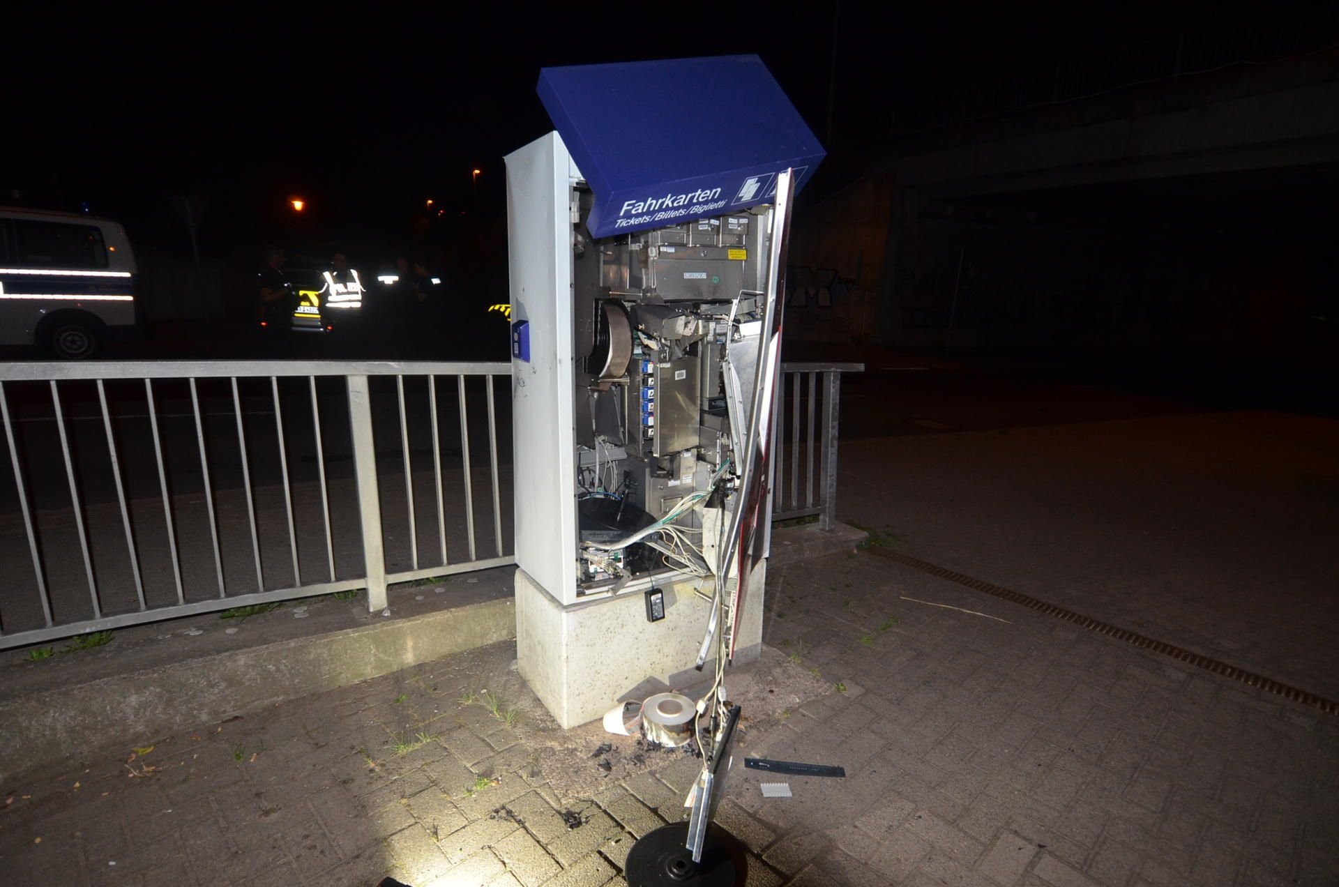 In Niederndodeleben wurde Ende Juli ein Fahrkartenautomat gesprengt.