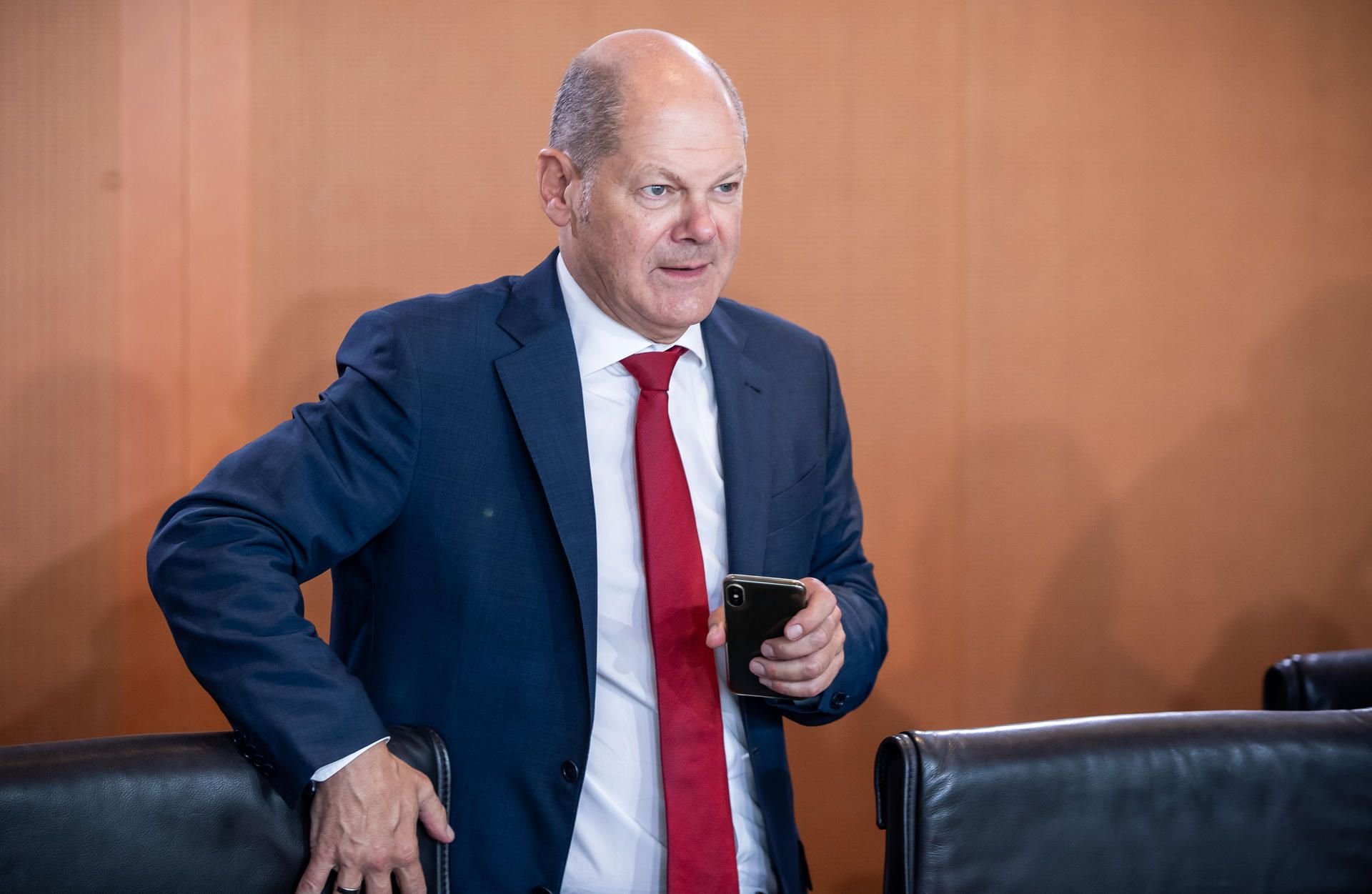 Bundesfinanzminister Olaf Scholz (SPD) kommt zur Sitzung des Bundeskabinetts im Kanzleramt.