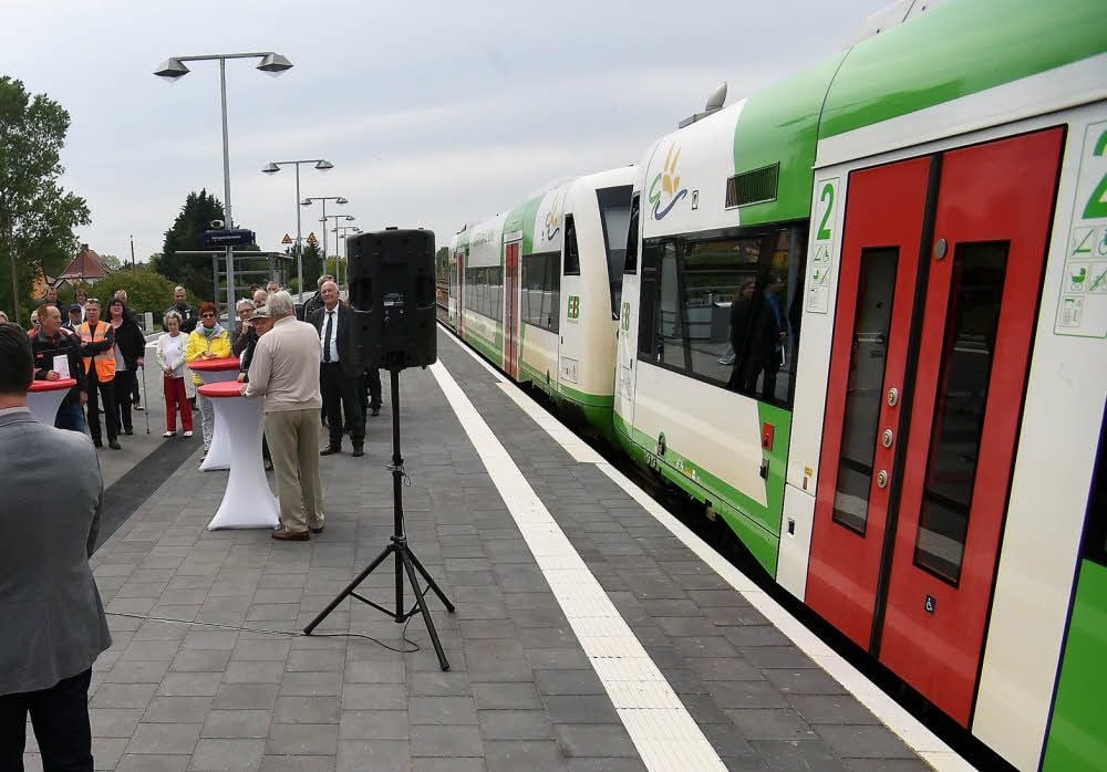 Zu der Einweihung des Bahnhofes in Profen