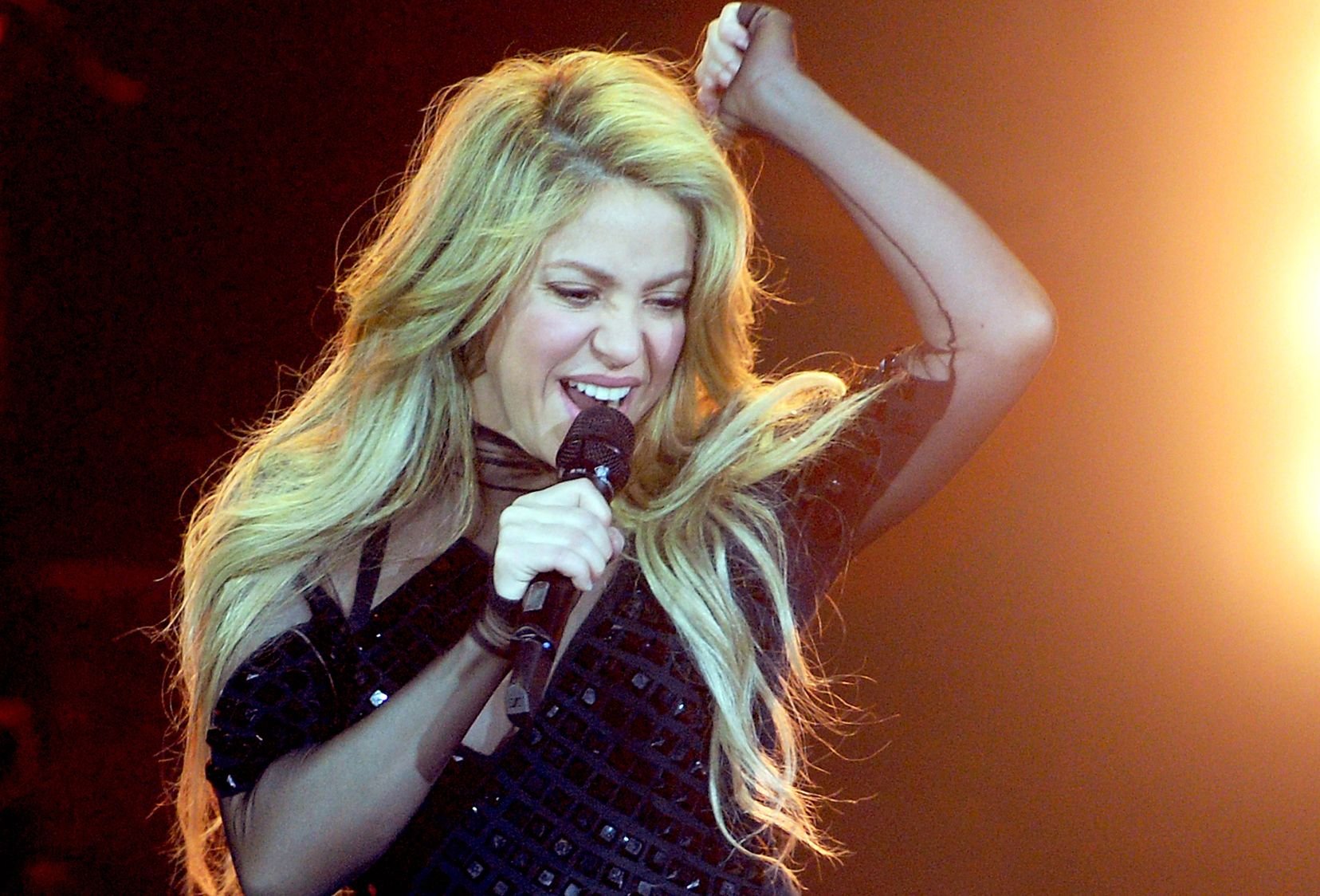 Die kolumbianische Sängerin Shakira hat das Auftaktkonzert ihrer El Dorado Welttournee in Köln abgesagt.