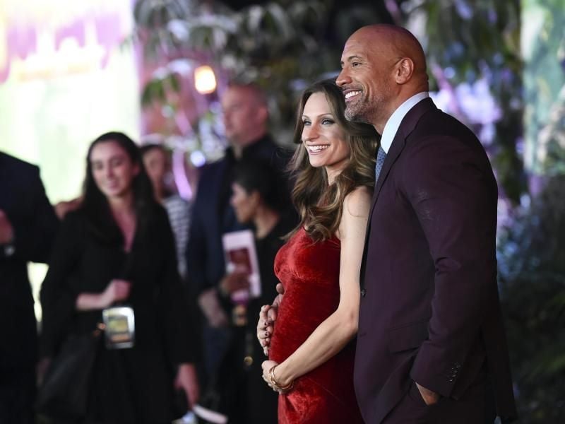 Dwayne Johnson und Lauren Hashian freuen sich auf ein Mädchen. Foto: Jordan Strauss/Invision