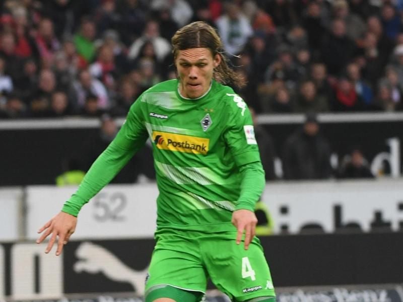 Reist als einer von drei Bundesliga-Profis mit in Dänemarks WM-Trainigslager: Jannik Vestergaard. Foto: Marijan Murat