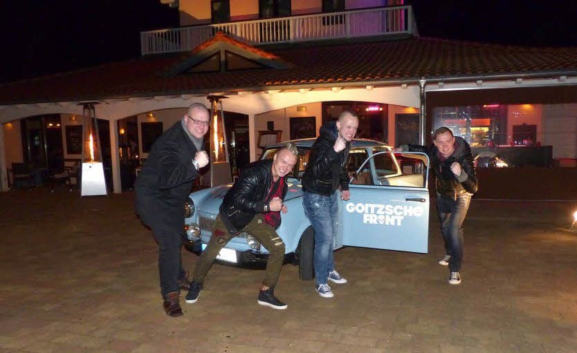 Das neue Markenzeichen von Goitzsche Front - ein himmelblauer Trabant.