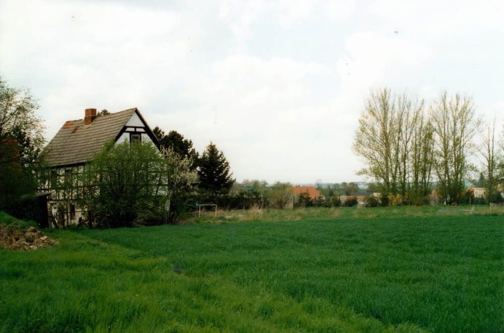 1943 zog die Familie ins Landarbeiterwohnhaus Stocksdorf.