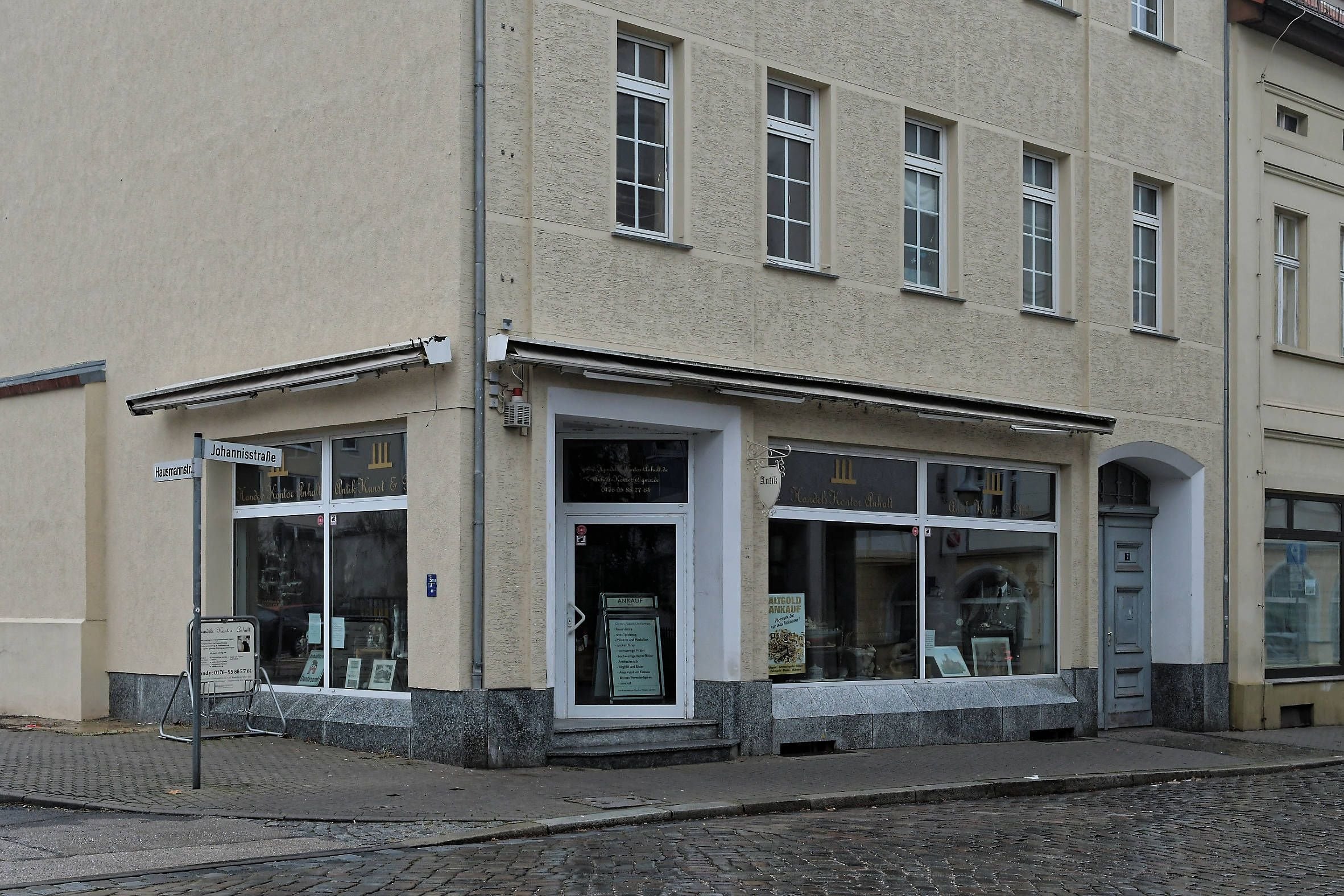 Der Laden in der Johannisstraße, direkt unter der Wohnung des verdächtigen Pärchens.