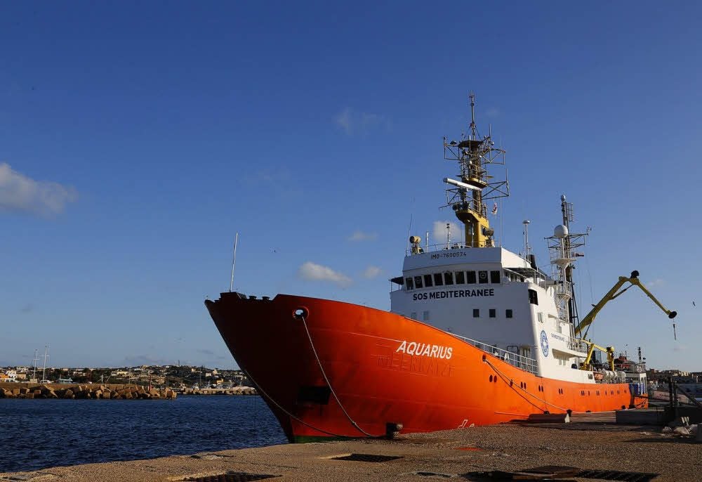 Die MS Aquarius bei einem Einsatz im Mittelmeer. Das robuste und hochseetaugliche Schiff bietet Platz für 200 bis 400 Gerettete.