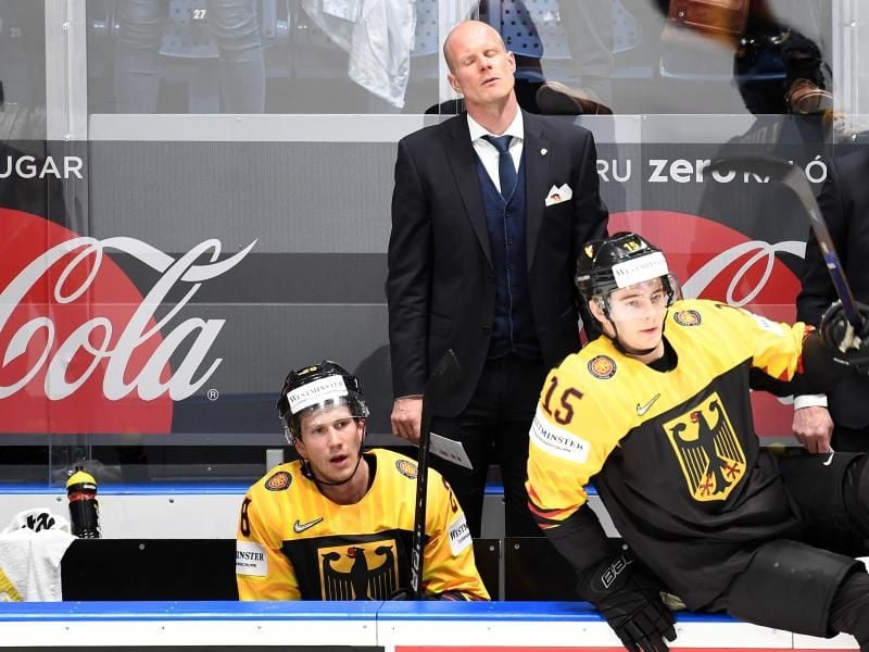 Bundestrainer Toni Söderholm war trotz der Niederlage im WM-Viertelfinale stolz auf seine Spieler. Foto: Monika Skolimowska