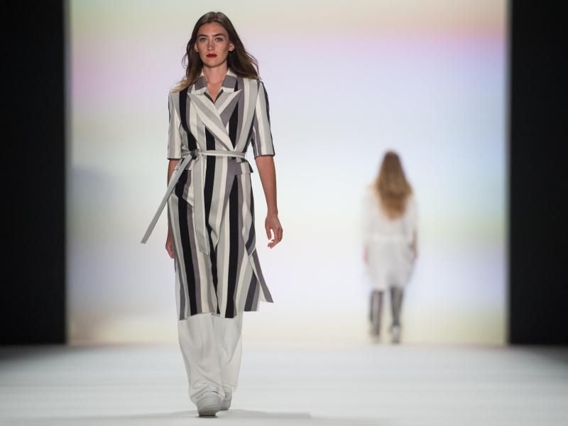 Casual Chic mit Flair: Erik Frenken (Avelon) hat den Startschuss für die Fashion Week gegeben. Foto: Soeren Stache