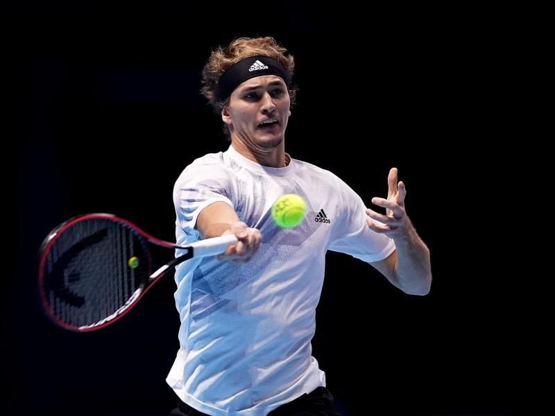 Steht nach seinem verlorenen Auftaktmatch bei den ATP Finals schon früh unter Druck: Alexander Zverev. Foto: John Walton/PA Wire/dpa