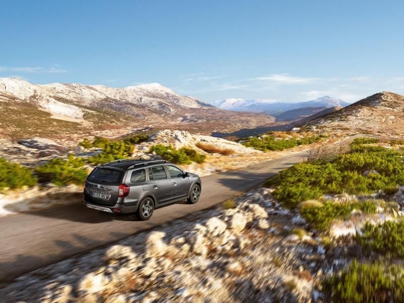 Rustikalere Optik für den Logan MCV: Ab 12 200 Euro bietet Dacia den Kombi auch als Stepway Celebration unter anderem mit mehr Bodenfreiheit an. Foto: Dacia