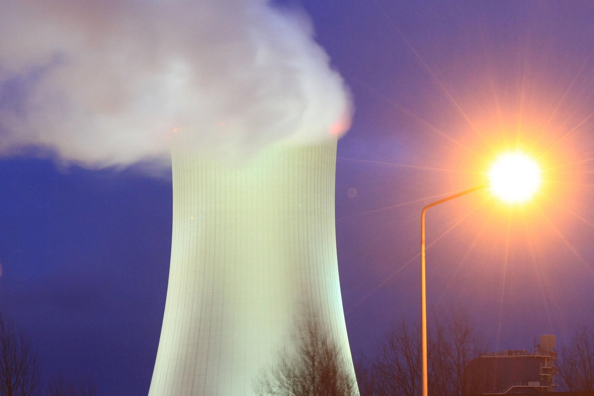 In Rostock ist es im Steinkohlekraftwerk zu einem tödlichen Arbeitsunfall gekommen. (Archivbild)