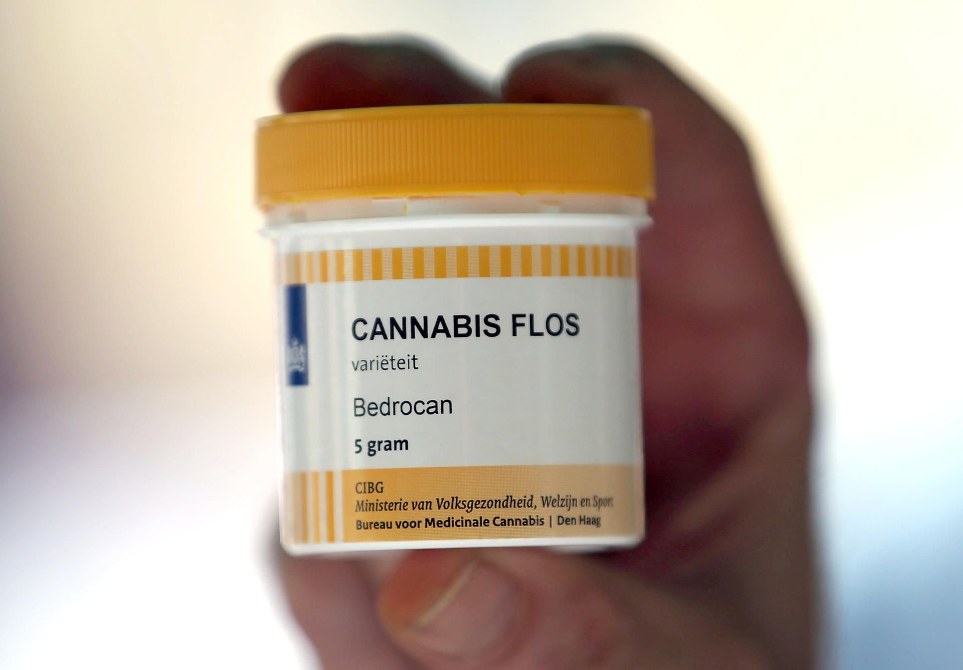 Eine Dose Bedrocan (medizinische Hanf-Blüten)