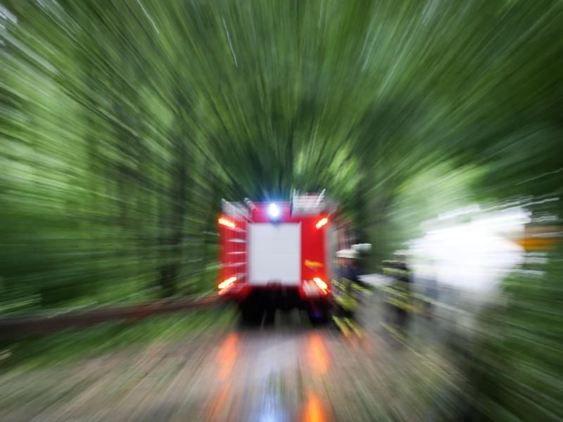Ein Einsatzwagen der Feuerwehr. Foto: Friso Gentsch/dpa/Symbolbild