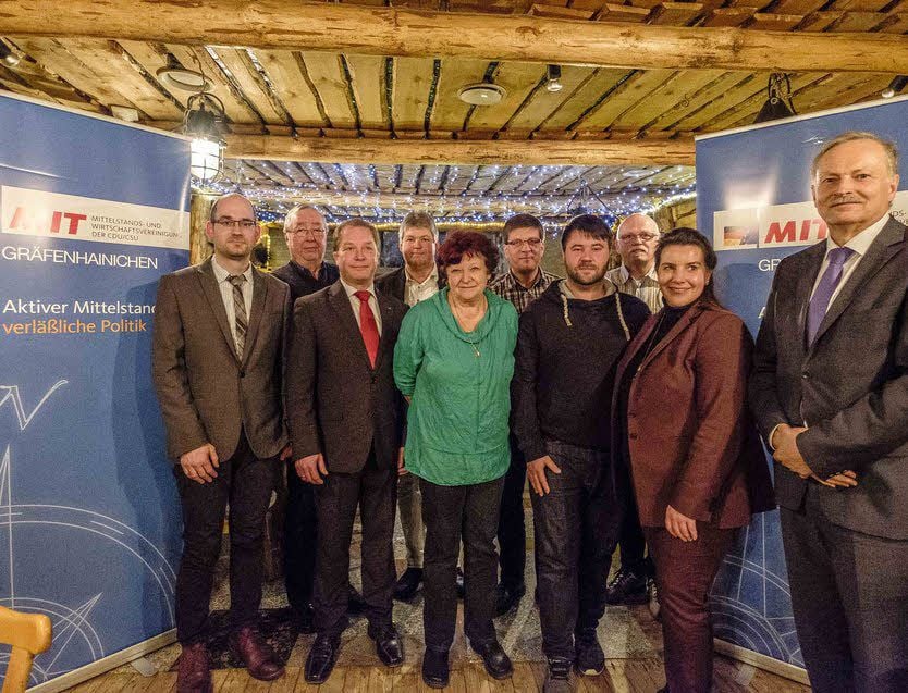 Der neue Vorstand der MIT Gräfenhainichen stellt sich zum Foto.