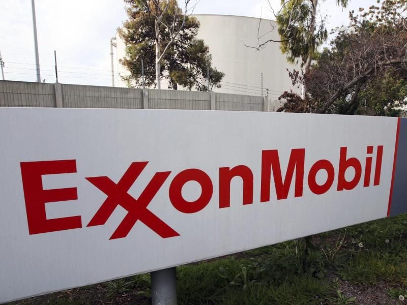 ExxonMobil will etwa 1000 Esso-Tankstellen in Deutschland an die Firma EG Group verkaufen. Foto: Reed Saxon