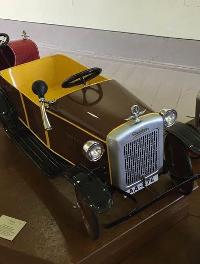 Kindertraum: Tretauto aus der Produktion der Firma Naether, um 1930