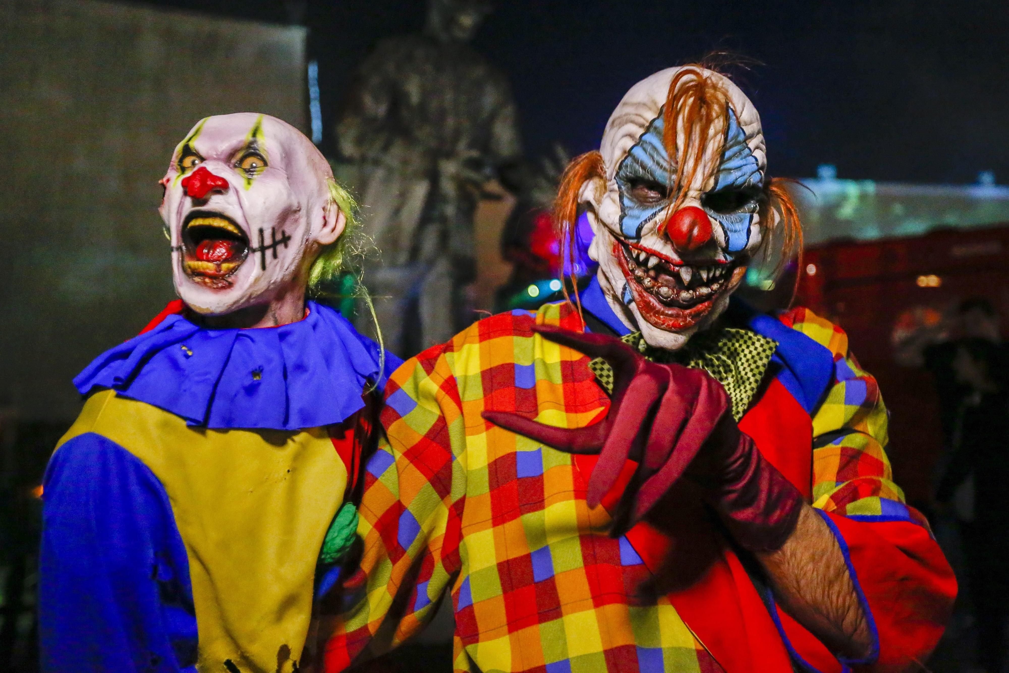 Vor allem in den USA treiben solche Horror-Clowns seit einigen Montane ihr Unwesen.