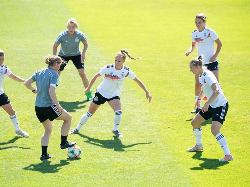 Die deutsche Frauen-Nationalmannschaft bereitet sich auf Südafrika vor. Foto: Sebastian Gollnow