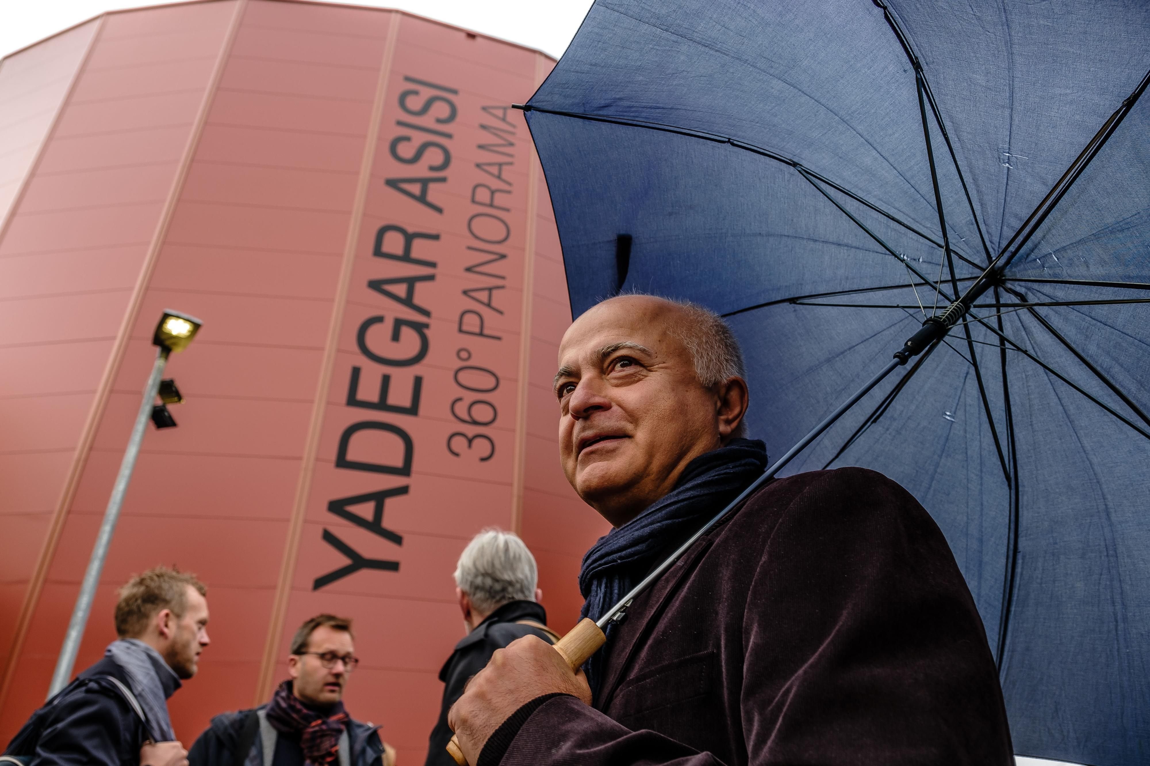 Yadegar Asisi bei der Eröffnung des ersten Panoramas in Sachsen-Anhalt. Der Künstler hat etwa dreieinhalb Jahre an dem Kunstwerk gearbeitet.