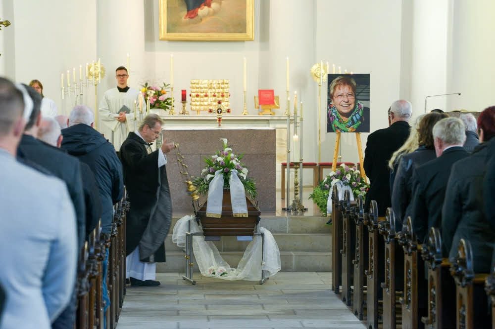 In der katholischen Kirche St. Maria in Köthen fand am Freitag das Requiem für Monika Reinbothe statt.