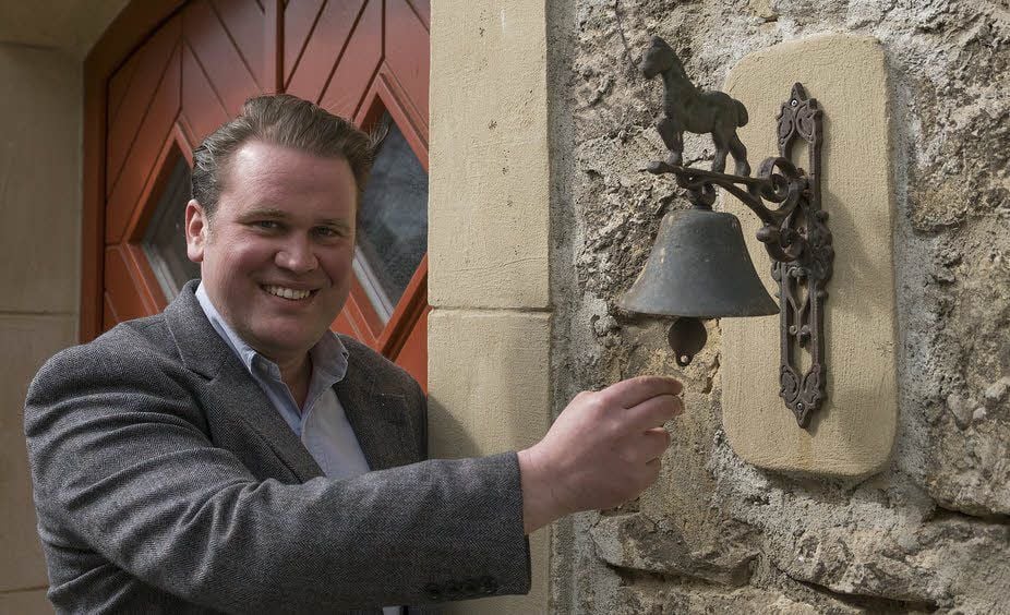 Seit Michael Christoph Riegler das Anwesen gekauft hat, hat sich schon einiges getan. Sein Konzept fußt auf drei Säulen - das Kloster soll Wohnungen beherbergen, Veranstaltungsort und Gästehaus sein.