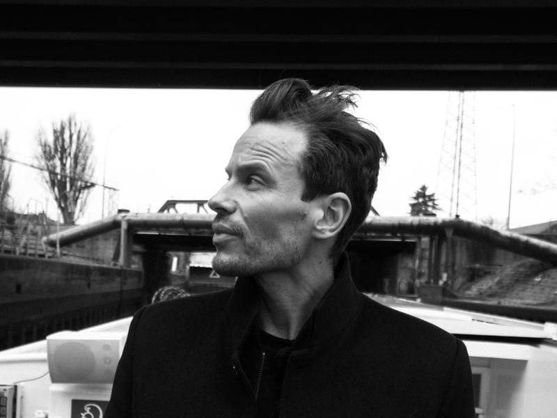 Andreas Ihlebæk kreiert einen musikalischen Raum Raum für Frieden und Reflexion. Foto: Marius Troy