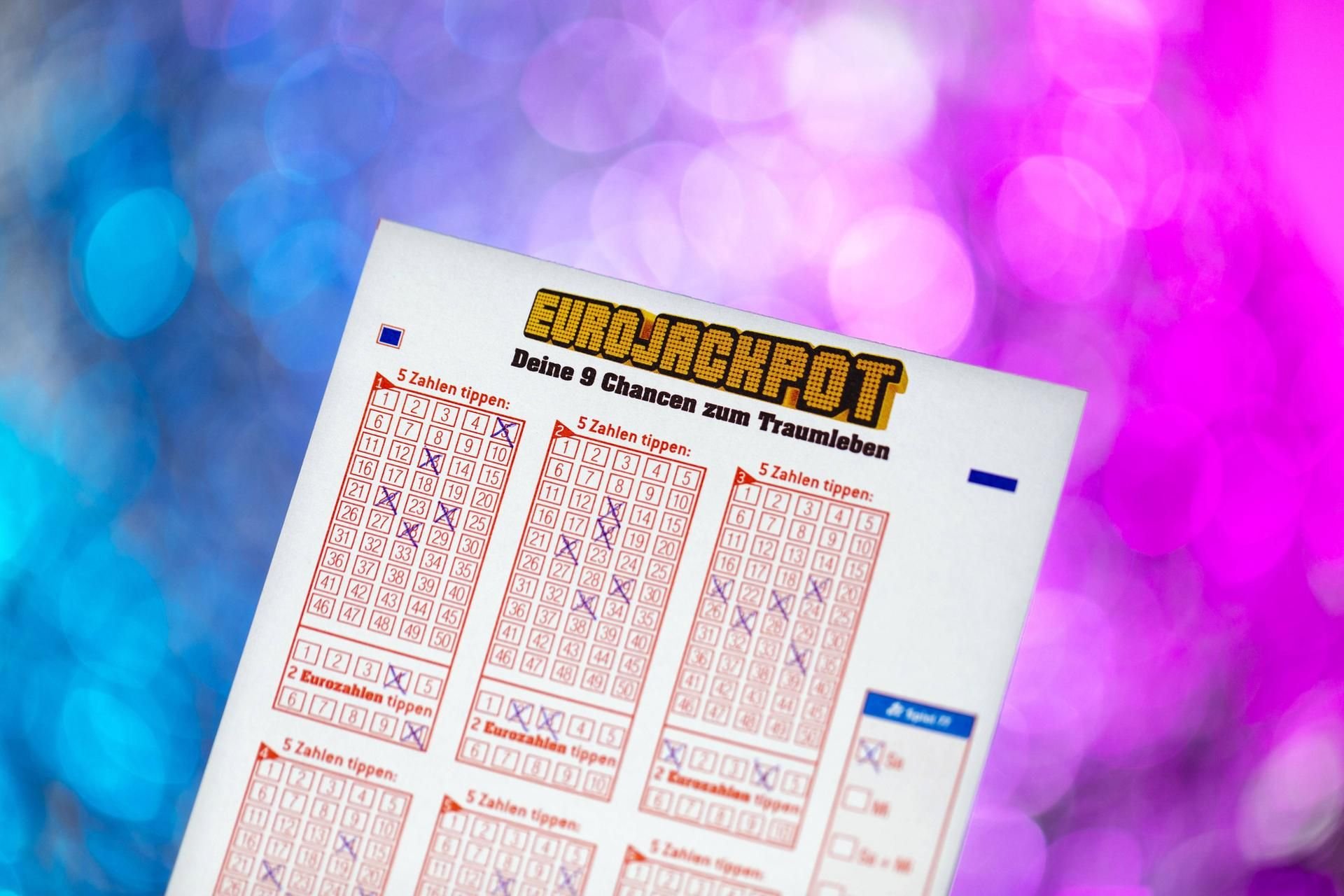 Jede Woche spielen Eurojackpot-Spieler aus ganz Europa um den großen Gewinn. Alle Infos zur Ziehung am Freitag, den 18.01.2019, finden Sie hier.