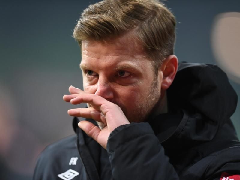 Mit Bremen mitten im Abstiegskampf: Werder-Coach Florian Kohfeldt. Foto: Carmen Jaspersen/dpa
