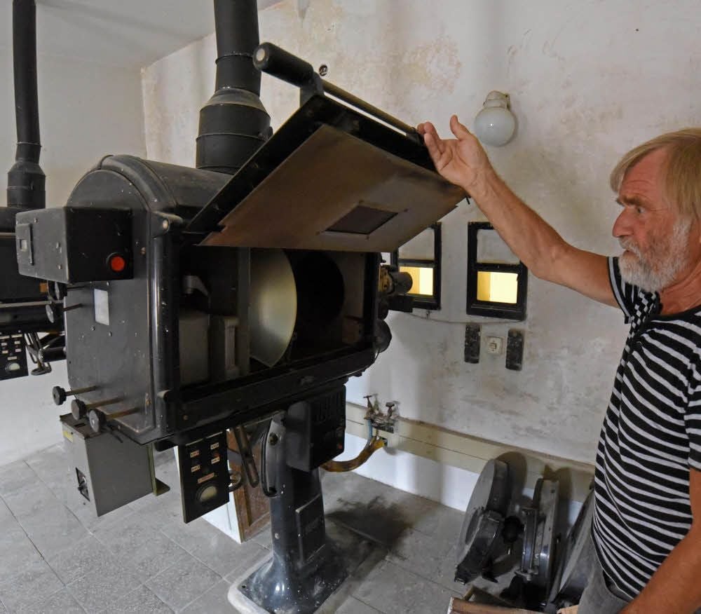 Horst Brückner ist beeindruckt von der alten Technik.