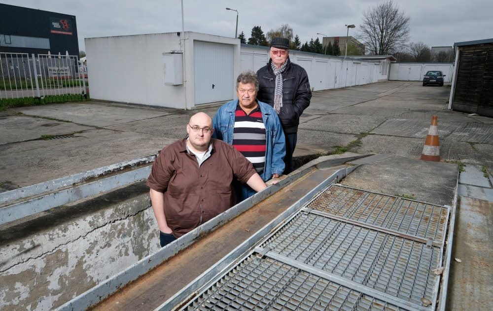 Kämpfen um die 349 Garagen in Nachbarschaft des Eisdoms (von links): Jan Rosenstein, Manfred Kotzold und Harry Kitzmann.
