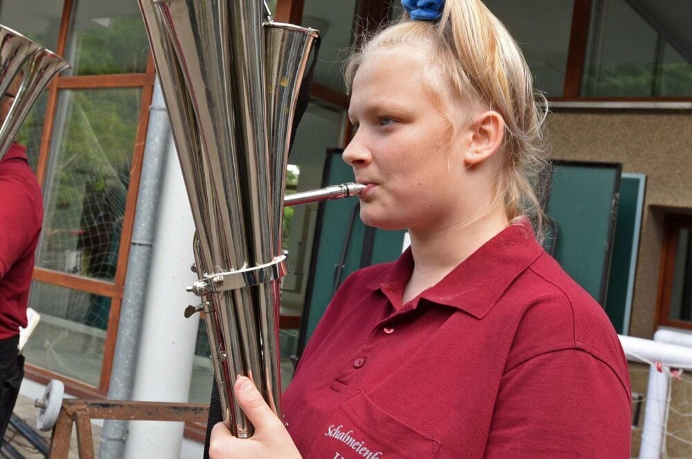 Anna Falke findet in der Schalmeienkapelle den richtigen Ton.