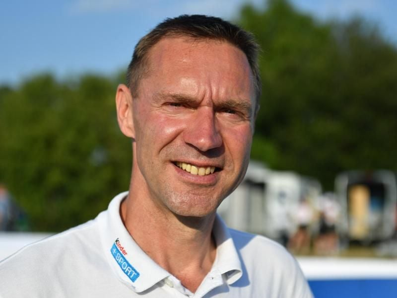 Jens Voigt sieht auch im engen Saisonkalender einen Grund für die zahlreichen Stürze. Foto: Bernd Thissen/dpa
