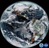Das kürzlich von der US-Wetterbehörde NOAA veröffentlichte, zusammengesetzte Foto vom 15.01.2017 zeigt Nord- und Südamerika sowie den Atlantik und den Pazifik.