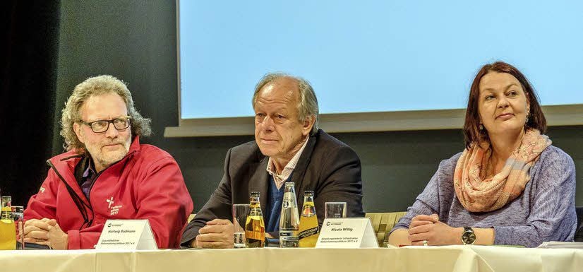 Hartwig Bodmann (Mi.) beim „Stadtgespräch“.