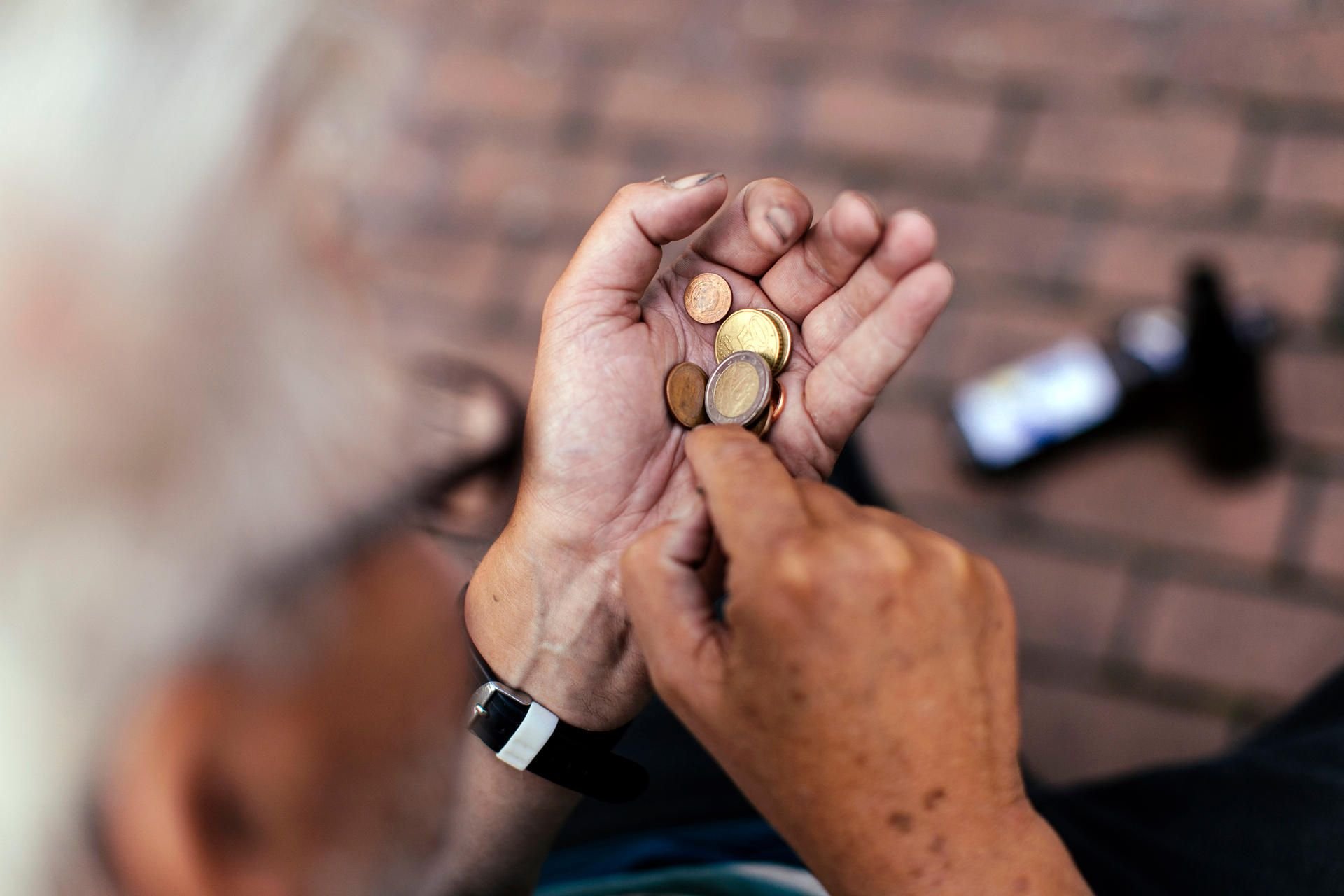 Für ein finanziell unbeschwertes Leben im Alter sollte man schon im jungen Jahren vorsorgen.