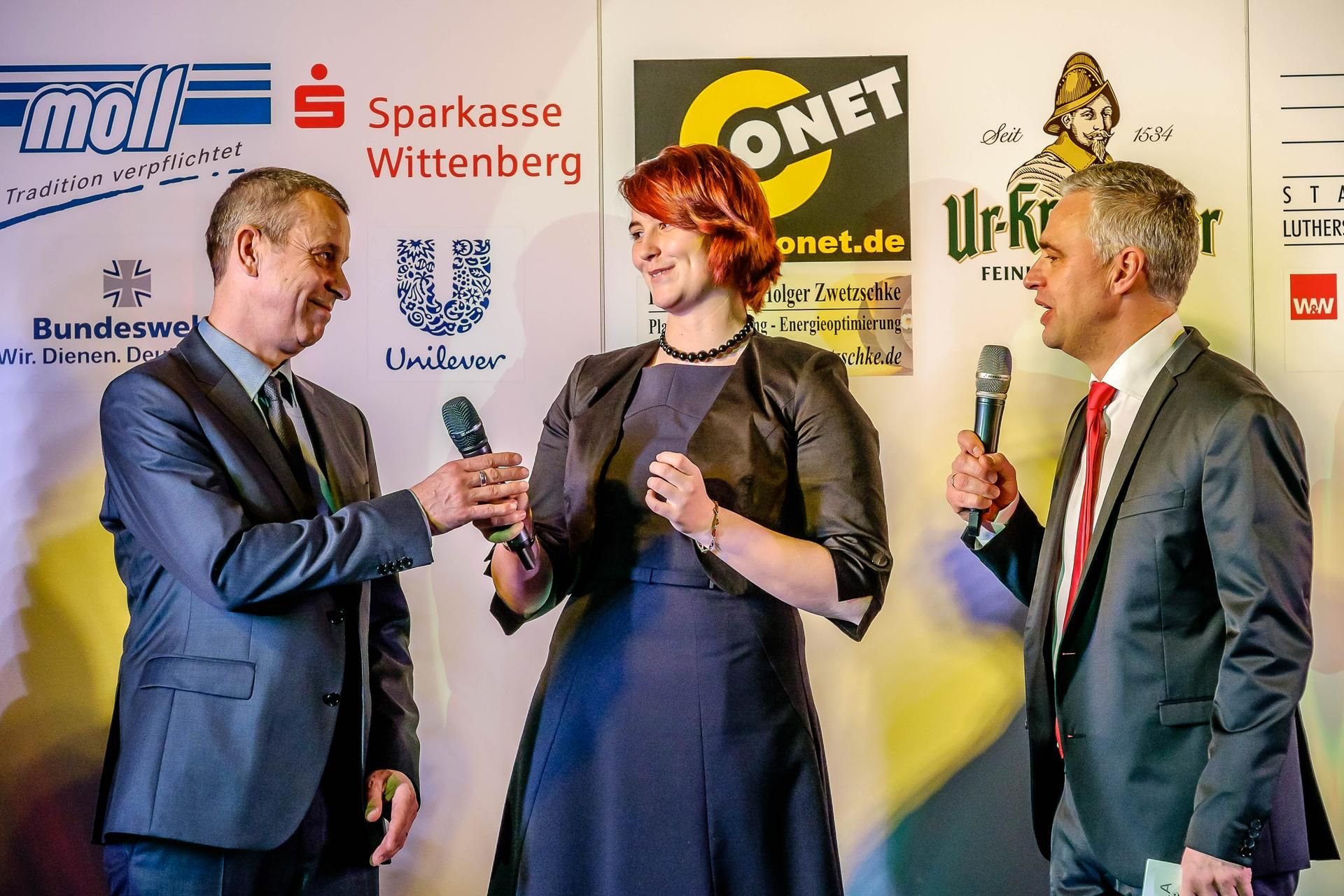 Andreas von Thien (re.) moderiert die Sportgala.
