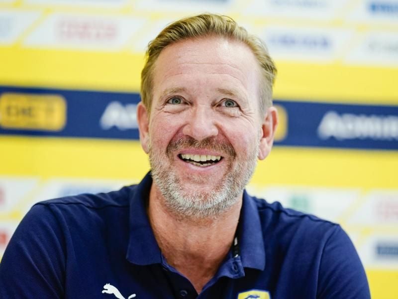 Sieht die Belastungen in der anstehenden Handball-Saison mit großer Sorge: Martin Schwalb, Trainer der Rhein-Neckar Löwen. Foto: Uwe Anspach/dpa