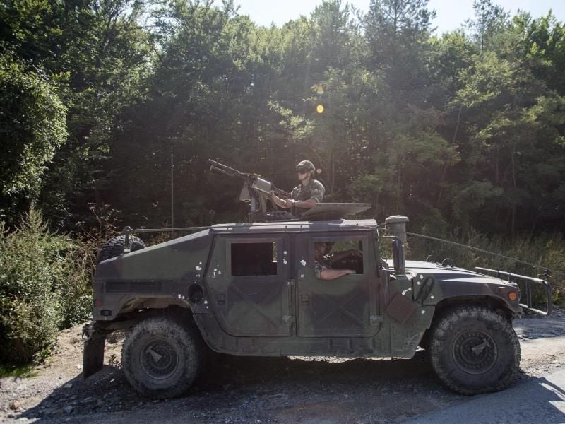 Rund 600 Soldaten, darunter spezialisierte Kampftruppen sollen die Grenzschützer unterstützen. Foto: Stringer