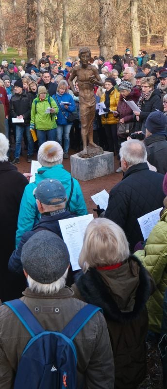 Chorgesang am Eichendorff-Denkmal.