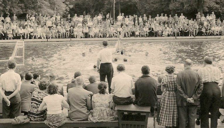 Das Bad der Chemiearbeiter war eine Hochburg für Wasserball. Viele Wettkämpfe wurden hier ausgetragen.