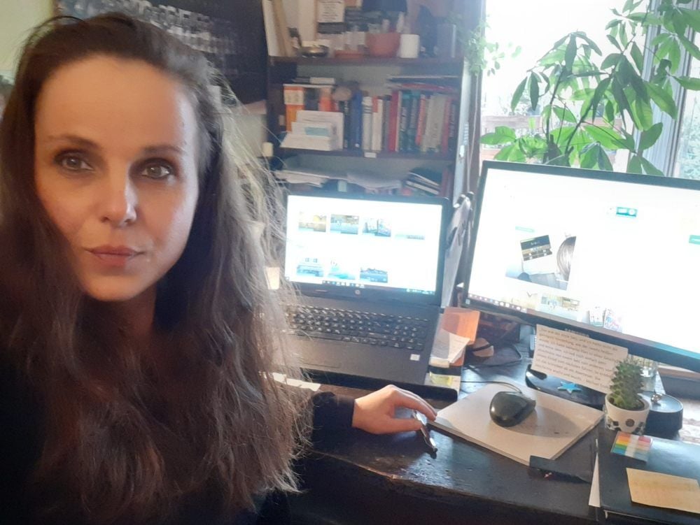 Anne Röder, Portalmanagerin mz-deinverein.de, arbeitet in diesen Tagen zu Hause.