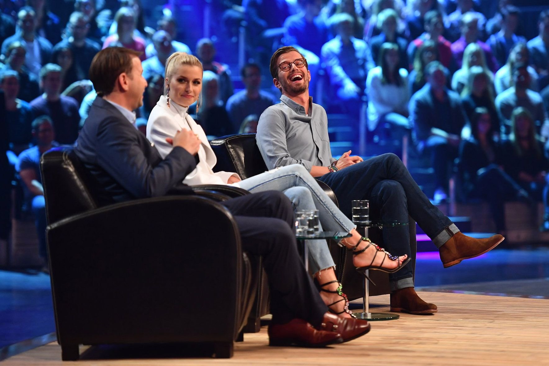 Joko Winterscheidt, Lena Gercke und Hans-Jürgen Moog (v.r.n.l.) moderieren durch die neue Show.