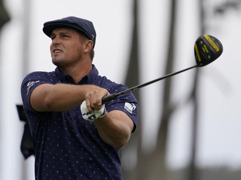 Bryson DeChambeau hat den Golfball über die 400-Yards-Marke geprügelt. Foto: Jeff Chiu/AP/dpa